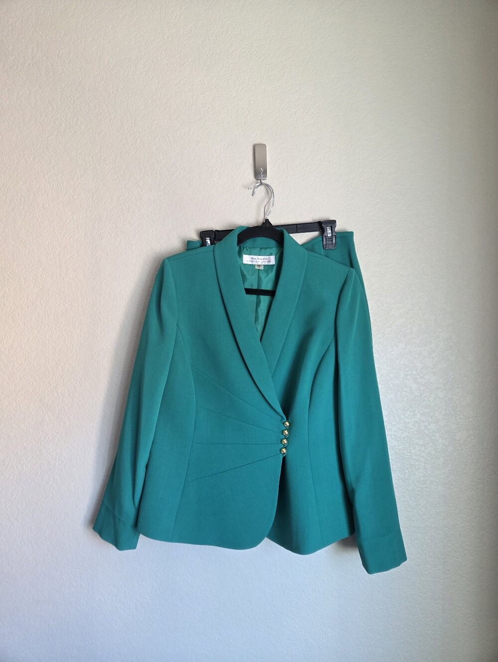 Tahari 2 Piece Set Emerald Green Size 8